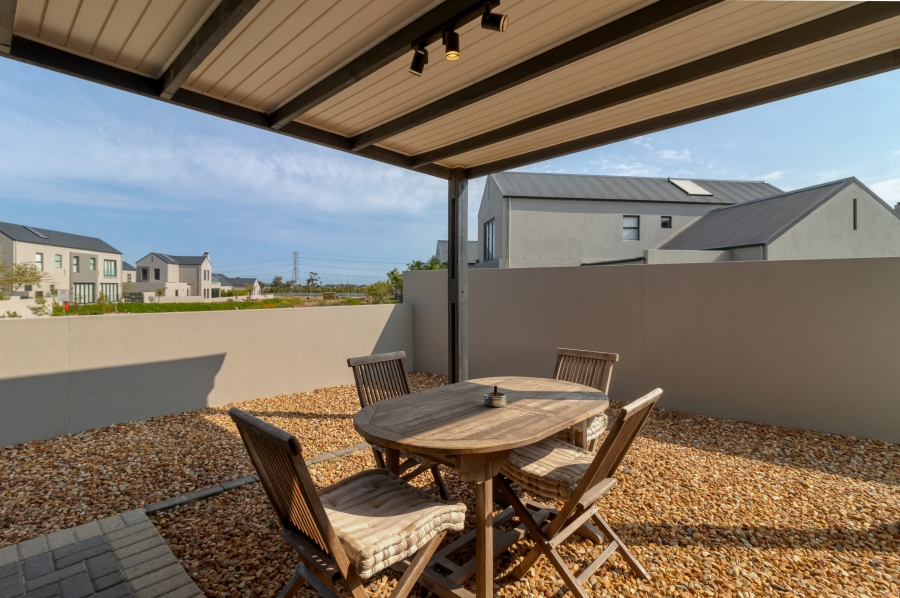 3 Bedroom Property for Sale in Aan de Wijnlanden Western Cape